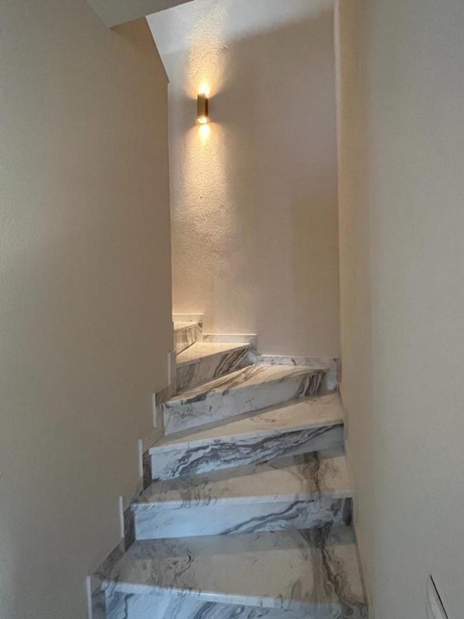 Blue Fish Luxury Villa Никити Екстериор снимка