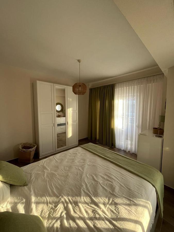 Blue Fish Luxury Villa Никити Екстериор снимка